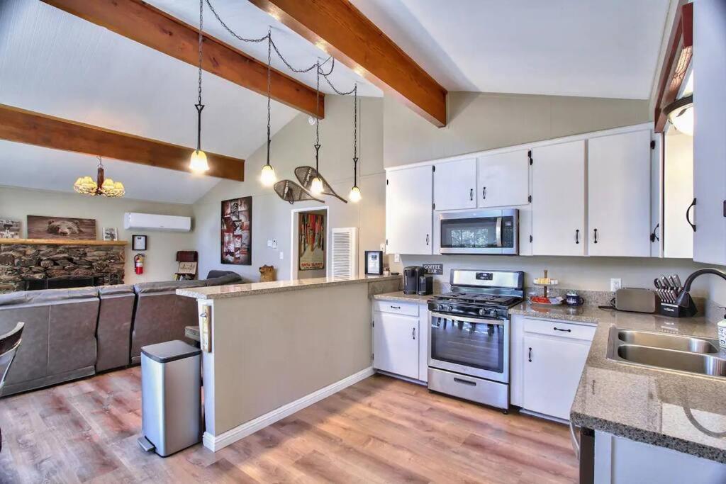 Chalet Monterey W/Hot Tub - Big Decks/Bbq Vila Big Bear Lake Exterior foto